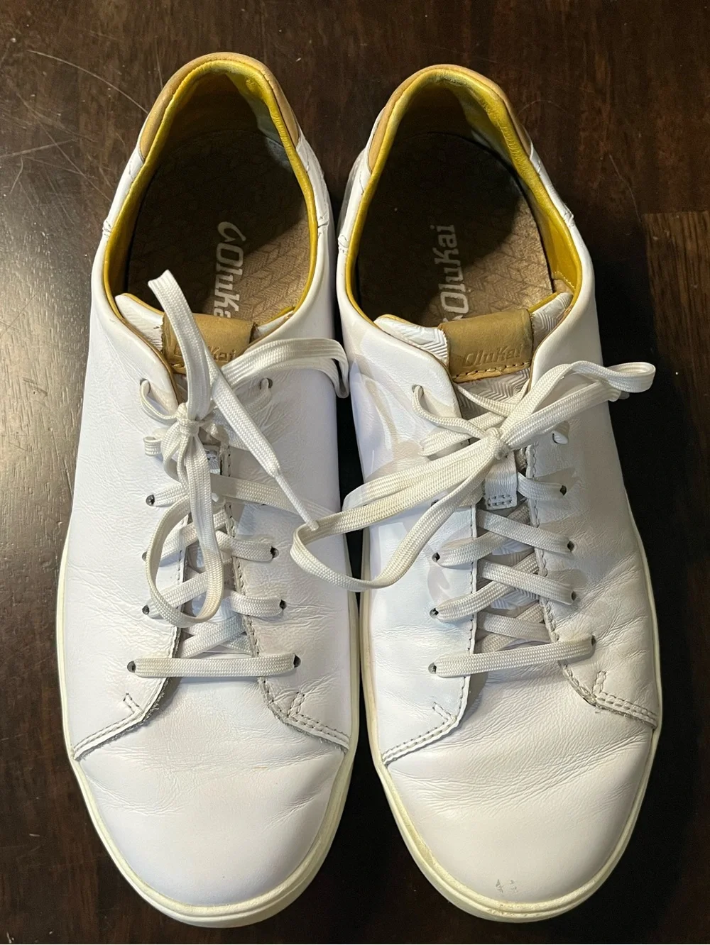Olukai Lae'Ahi Li'Ili White Leather Sneakers, Sz 10.5